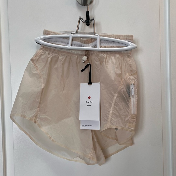 NEW TAGS Lululemon shirt size 0 - Picture 7 of 9